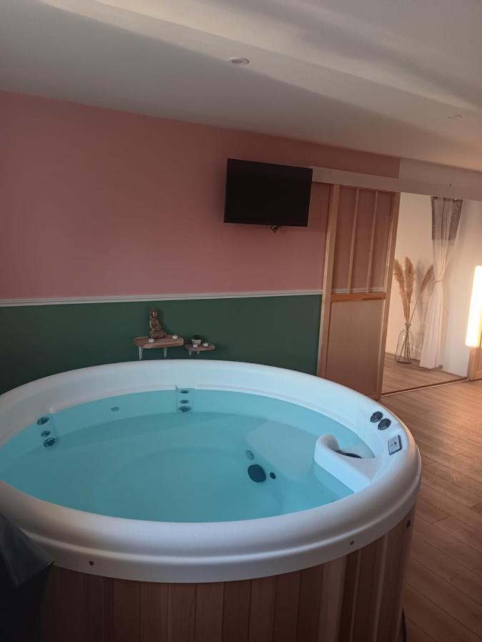 Gite Et Spa Au Secret Du Bonheur Hotel Pouilly-sur-Serre Exterior photo